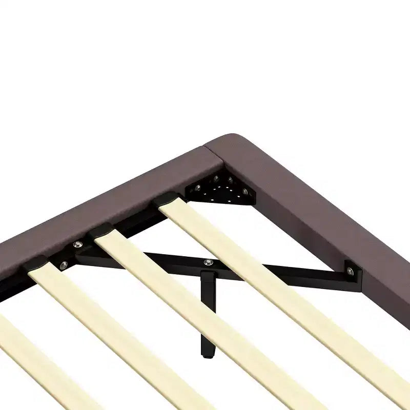 Letto matrimoniale con piattaforma flottante, luci a LED, ecopelle, struttura robusta e fascino moderno