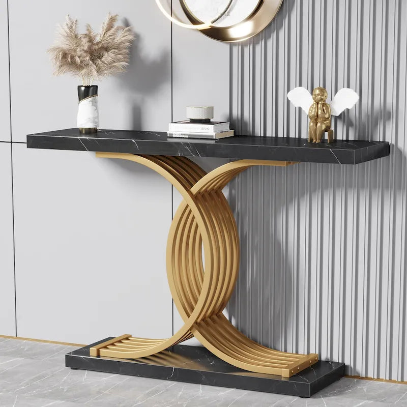Tavolo da divano moderno nero/oro con ripiano in finto marmo, tavolo da ingresso in legno da 99 cm con gambe geometriche in metallo per l'ingresso