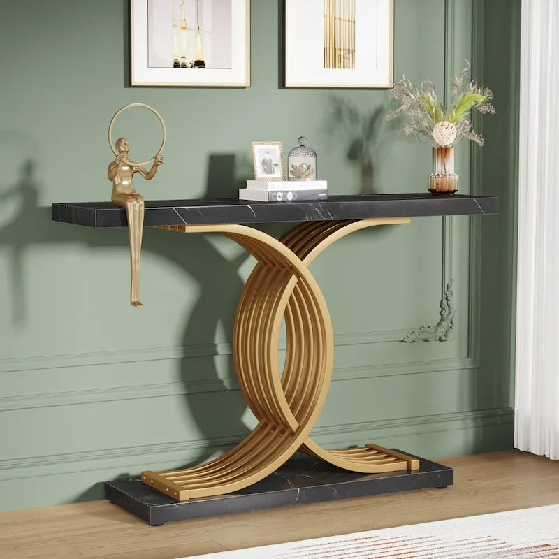 Tavolo da divano moderno nero/oro con ripiano in finto marmo, tavolo da ingresso in legno da 99 cm con gambe geometriche in metallo per l'ingresso