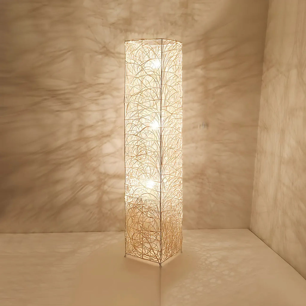 Lampada da terra in rattan LED a colonna con spina per soggiorno