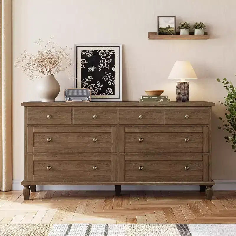 Comò a 8 cassetti per camera da letto, mobile TV vintage da 150 cm con maniglie intagliate e gambe affusolate, cassettiera in legno con grande capacità di archiviazione