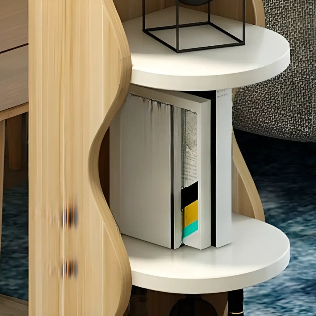 Tavoli da bar moderni con scaffali asimmetrici in legno bianco e nero