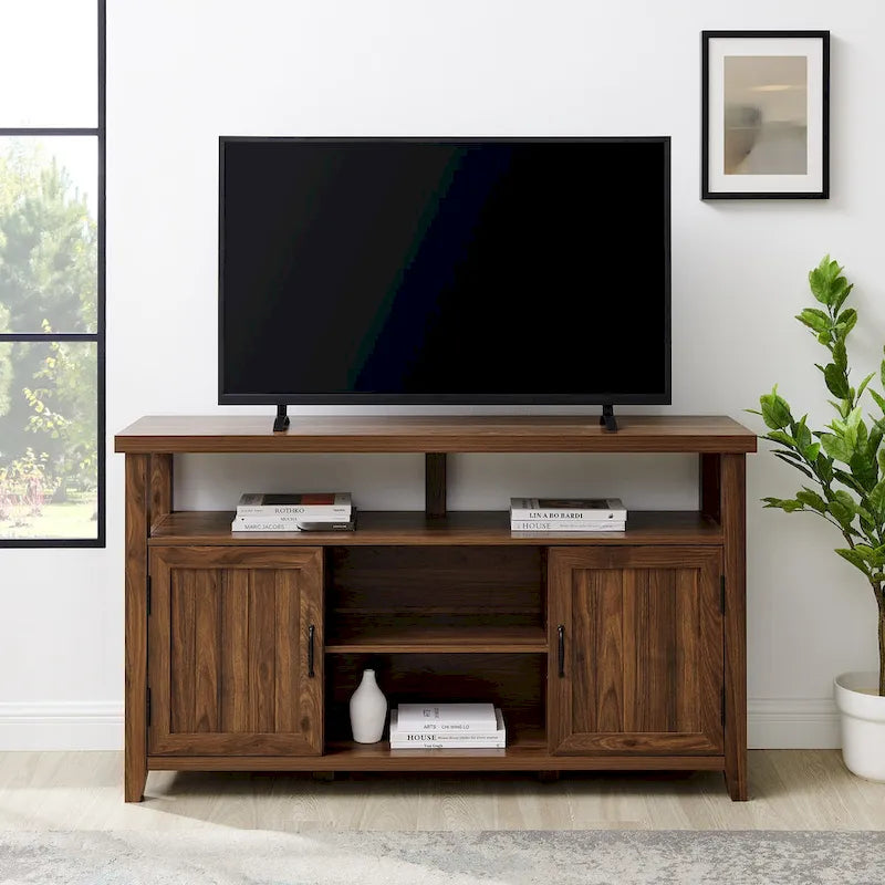 Mobile TV alto Middlebrook da 58 pollici con ante a scanalature