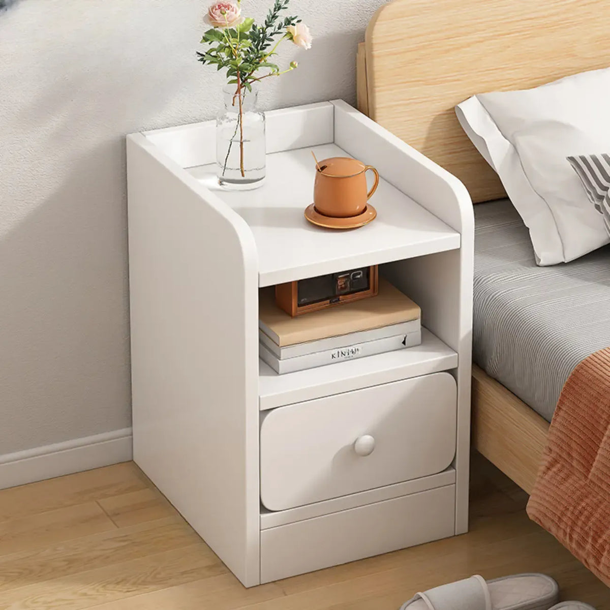 Comodino Semplice Bianco in Legno Naturale a 2 Cassetti
