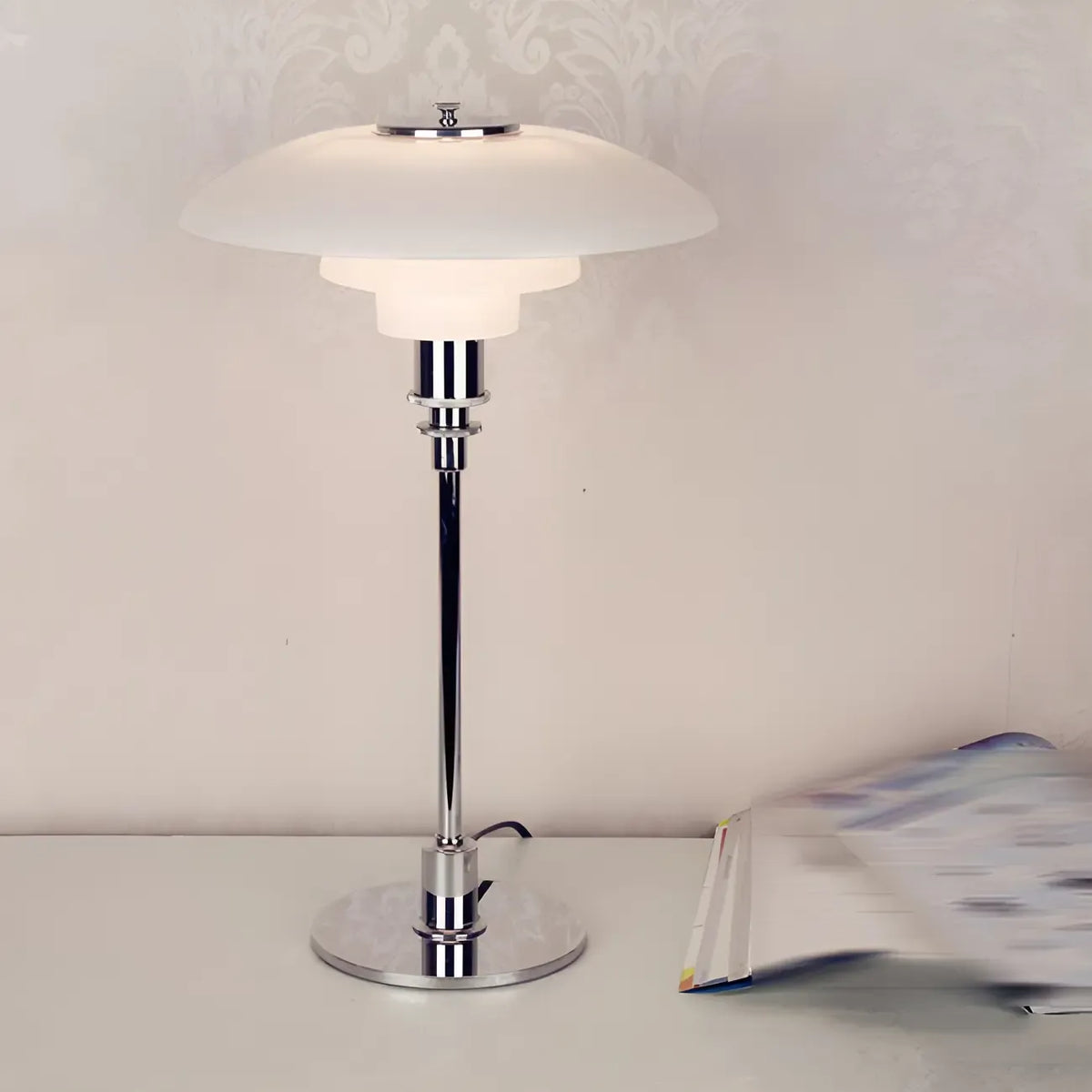 Lampe de table à LED à niveaux post-moderne HomeyFad avec alimentation intégrée