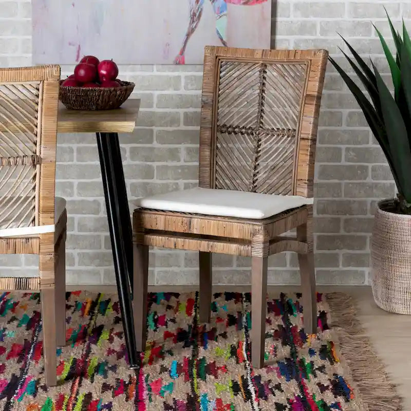 Sedia da pranzo Laluna bohémien moderna in rattan/legno di mogano con cuscino