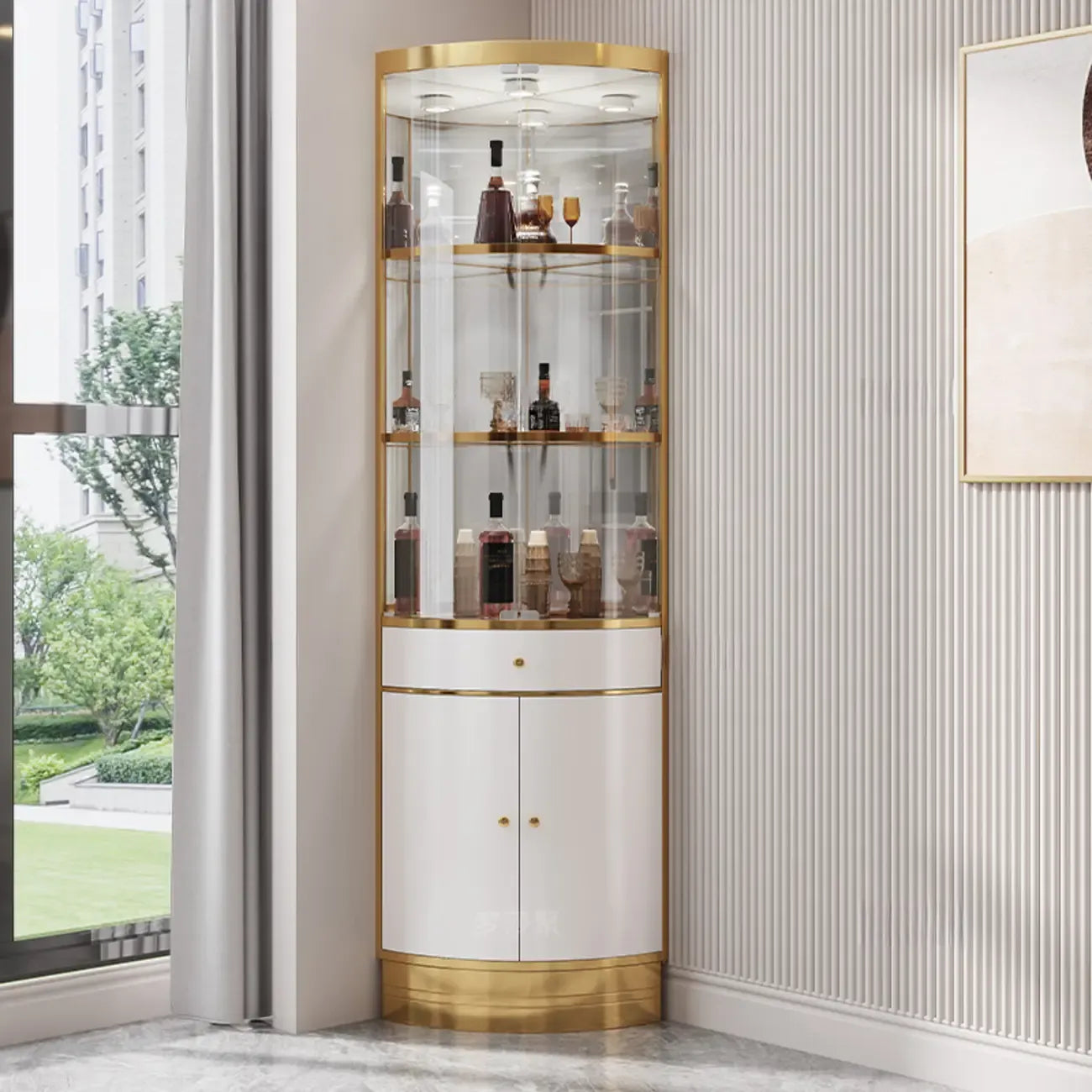 Mobile Bar Angolare con Scaffali Multipli in Vetro e Metallo per Esposizione