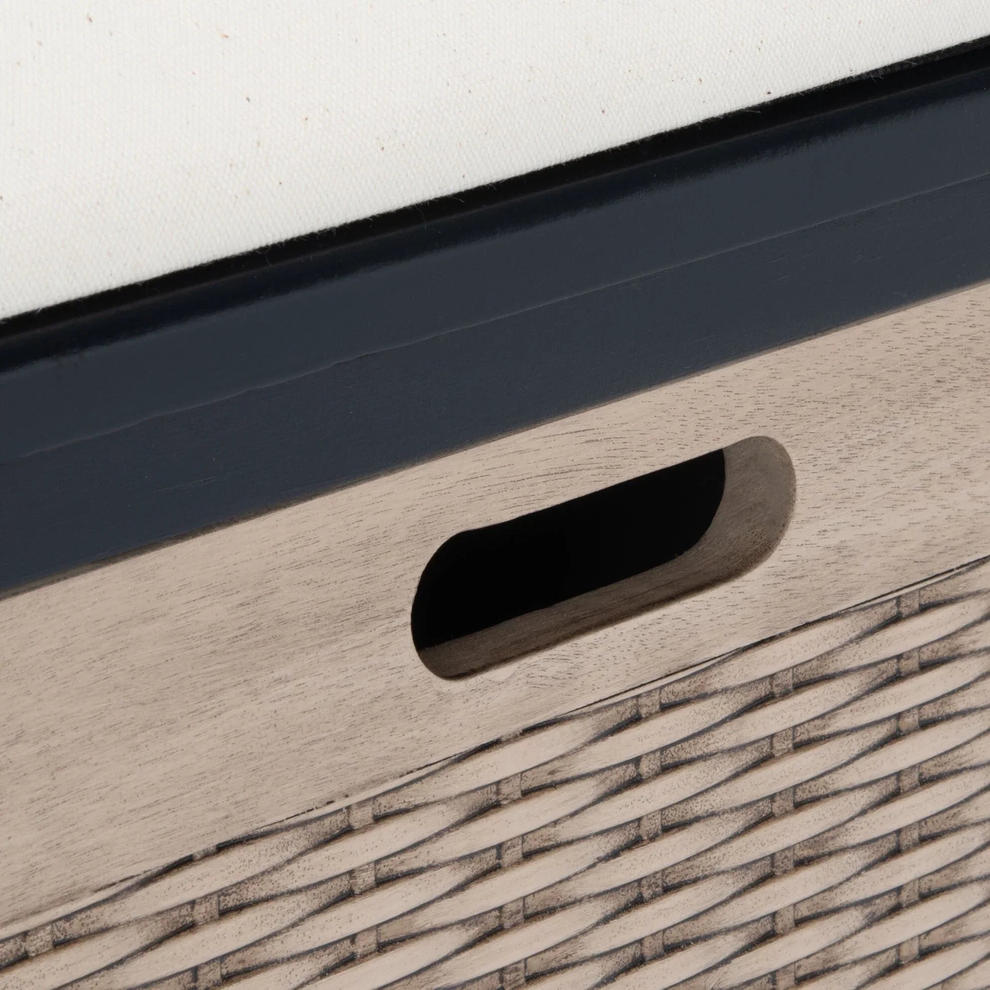 SAFAVIEH Fiorello Panca Contenitore a 3 Cassetti con Cuscino - 47,3 L x 15 P x 19 A - 47Lx15Px19A