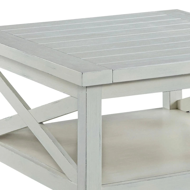 Tavolino da caffè Seaside Lodge con finitura invecchiata biancastra di Homestyles