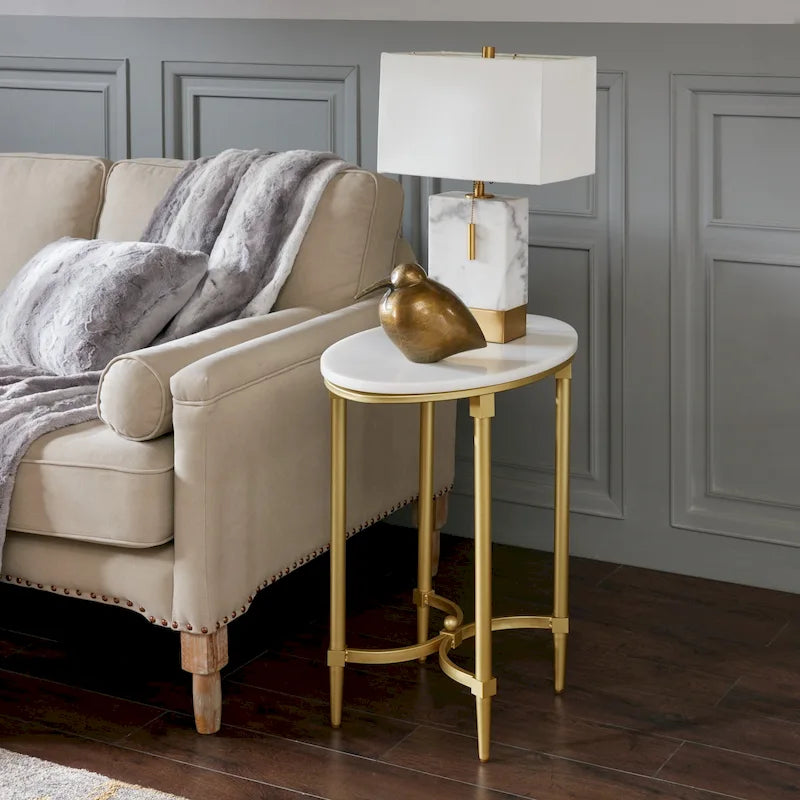 Tavolino Ovale Madison Park Signature Bordeaux in Metallo Finitura Oro con Piano in Marmo Bianco