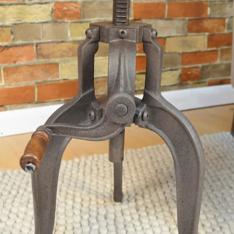 Table d'appoint réglable Regan de Carolina Living - Style industriel