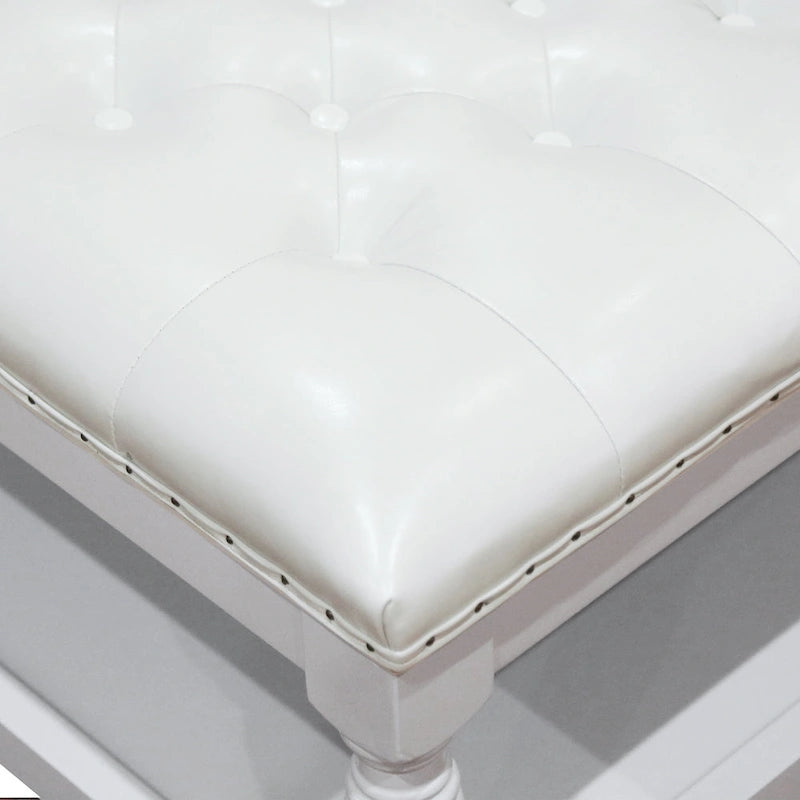 Tavolino poggiapiedi Cairona con ripiano in similpelle tufted bi-cast da 34 pollici