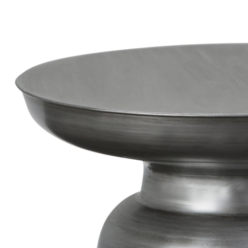 Table d'appoint WYNDENHALL Layne moderne industrielle en métal de 40 cm de large, entièrement assemblée