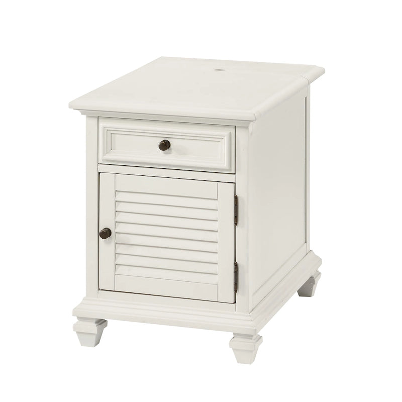 Table d'appoint Steve Silver Castana en bois clair de style ferme moderne avec port USB