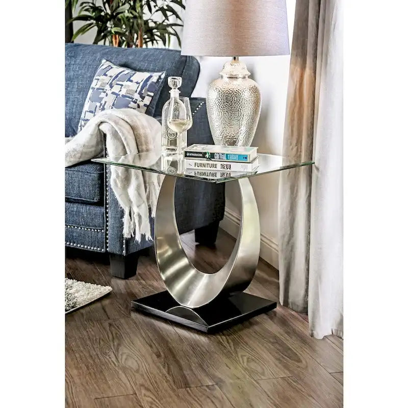 Tavolino da caffè e tavolino laterale contemporanei Heer Silver da 48 pollici con piano in vetro a forma di U, set da 2 pezzi di Furniture of America
