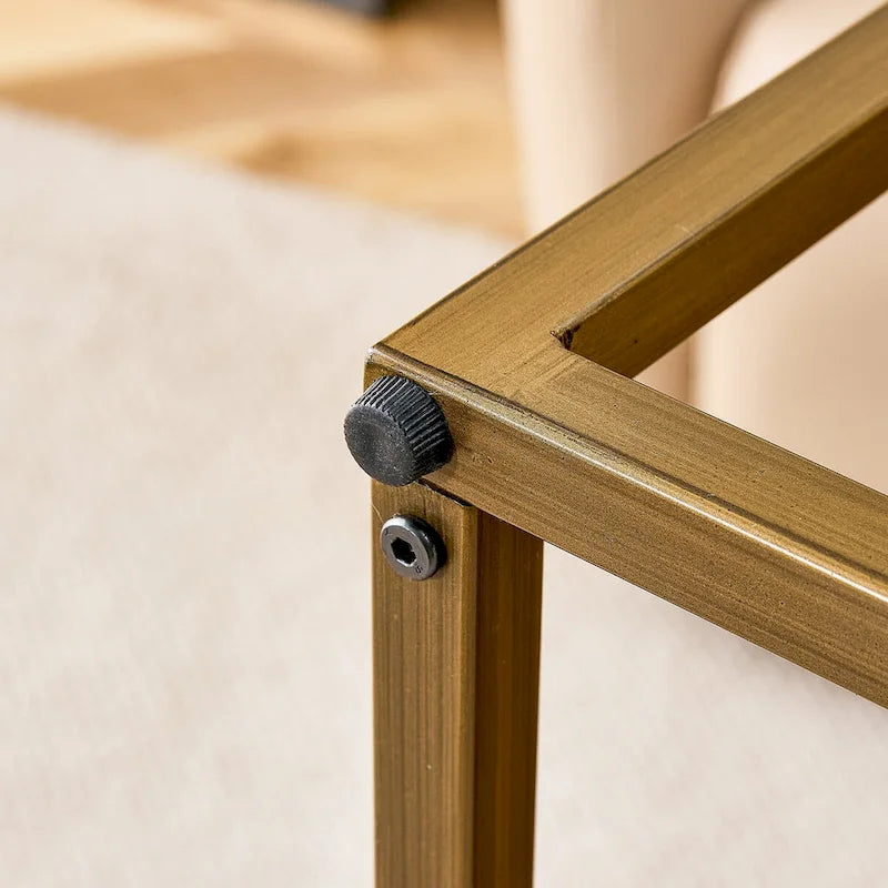 Tavolino da caffè in legno dall'eleganza naturale