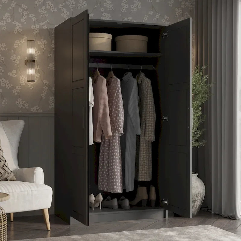 Armadio Urban a 2 ante in 100% legno massello con ante piene e a specchio