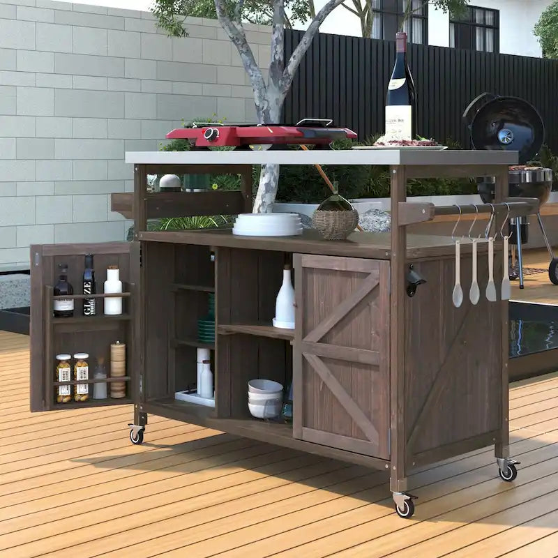 Isola Cucina da Esterno, Carrello Bar con Ruote e Mobile Contenitore, Tavolo per Barbecue in Legno Massello con Piano in Acciaio Inox, Porta Spezie, Porta Asciugamani