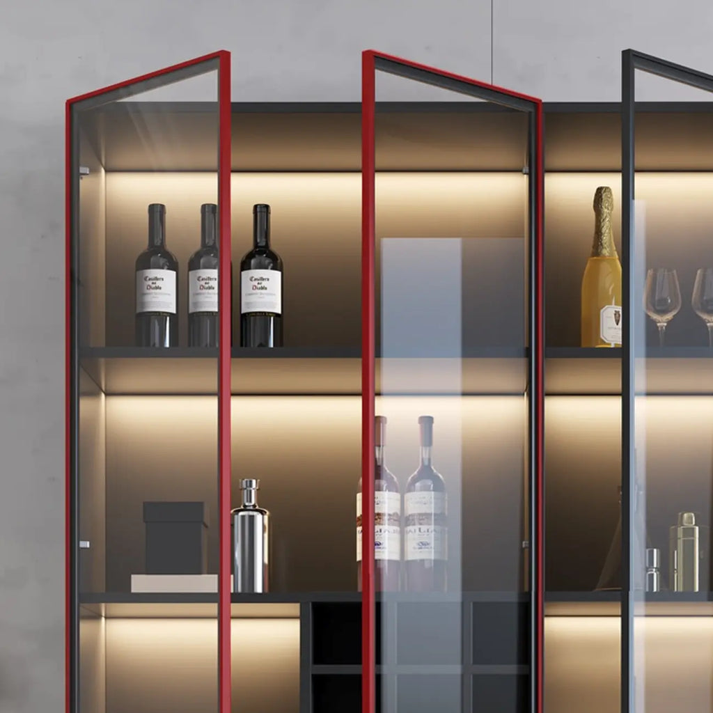 Mobile portabottiglie minimalista in legno nero con anta in vetro