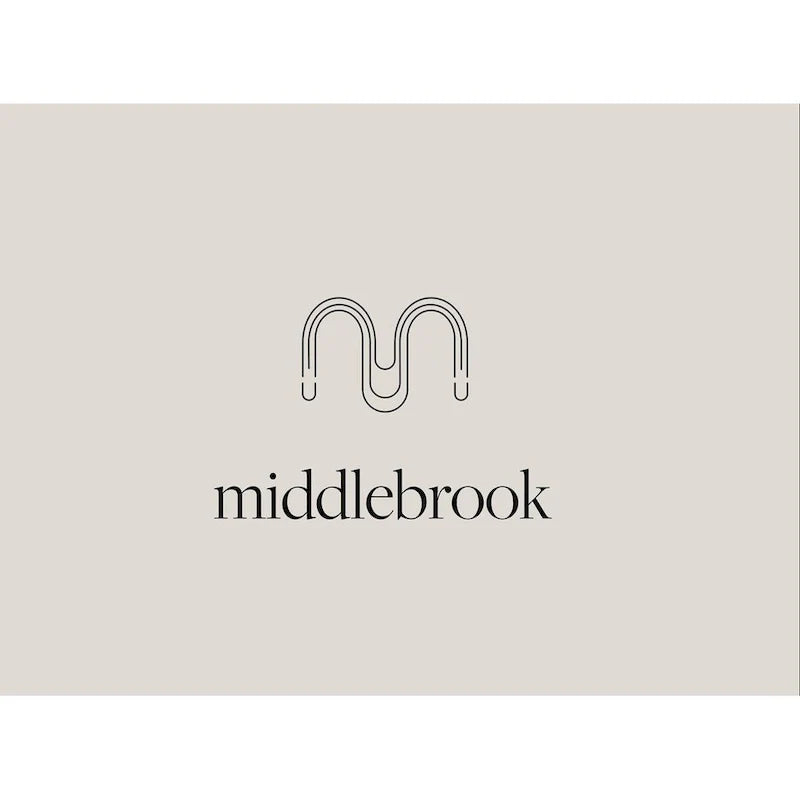 Mobile TV alto Middlebrook da 58 pollici con ante a scanalature