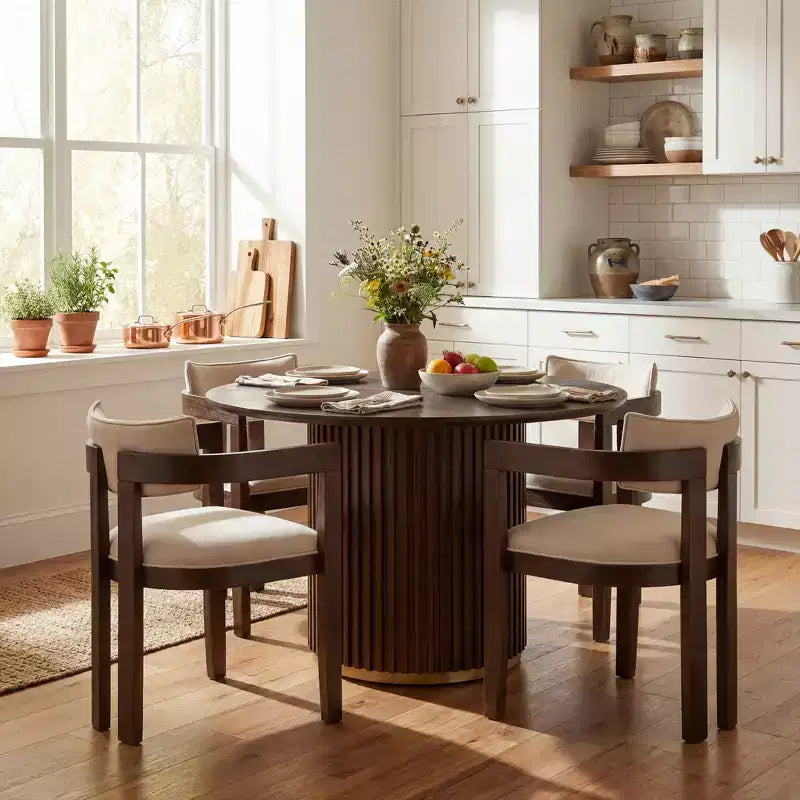 Christopher Knight Home Shankar, set da pranzo moderno da 5 pezzi con tavolo rotondo e sedie imbottite in legno di caucciù