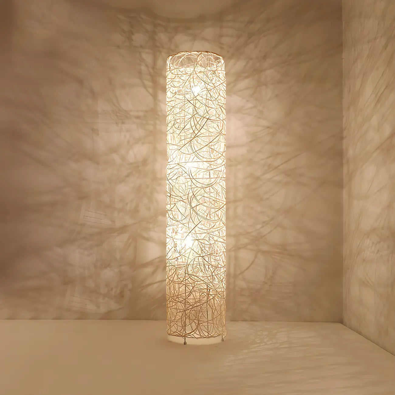 Lampada da terra in rattan LED a colonna con spina per soggiorno