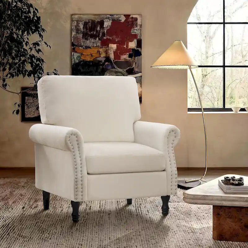 Poltrona moderna imbottita con borchie e gambe in legno