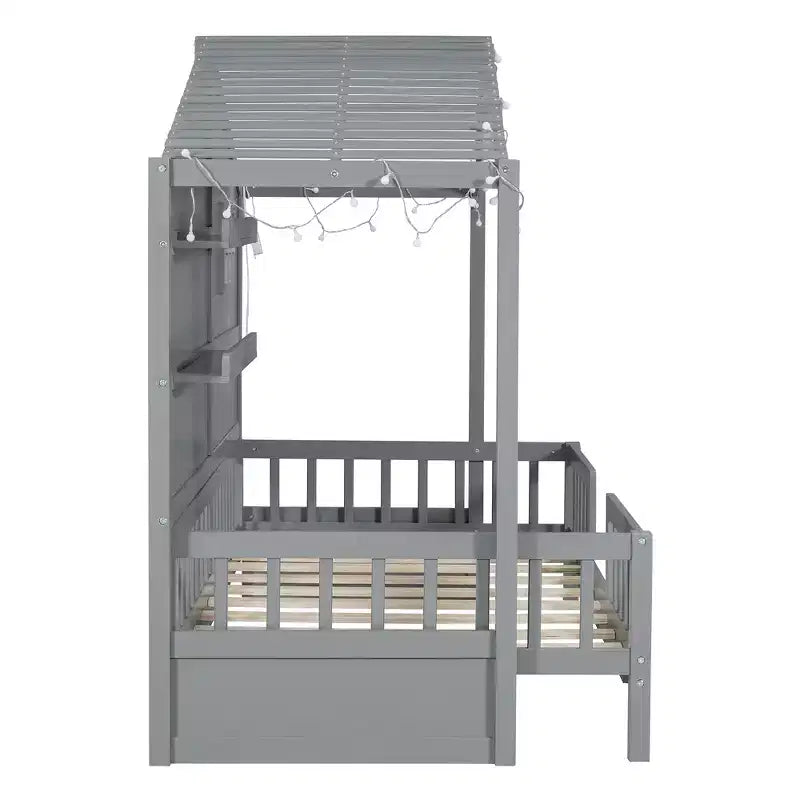 Letto a capanna per bambini con scaffali e sponde, Struttura letto in legno stile Montessori per bambini con finestra e striscia luminosa scintillante